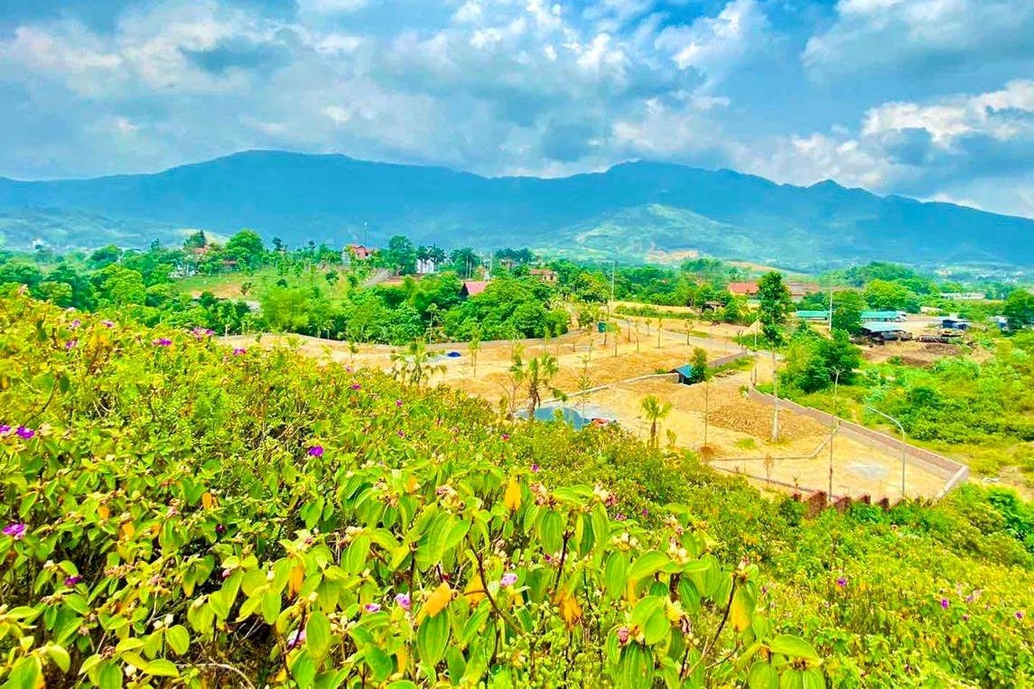 Đất cha mẹ tặng cho con, sau nhiều lần sang tên có được giảm tiền sử dụng đất?