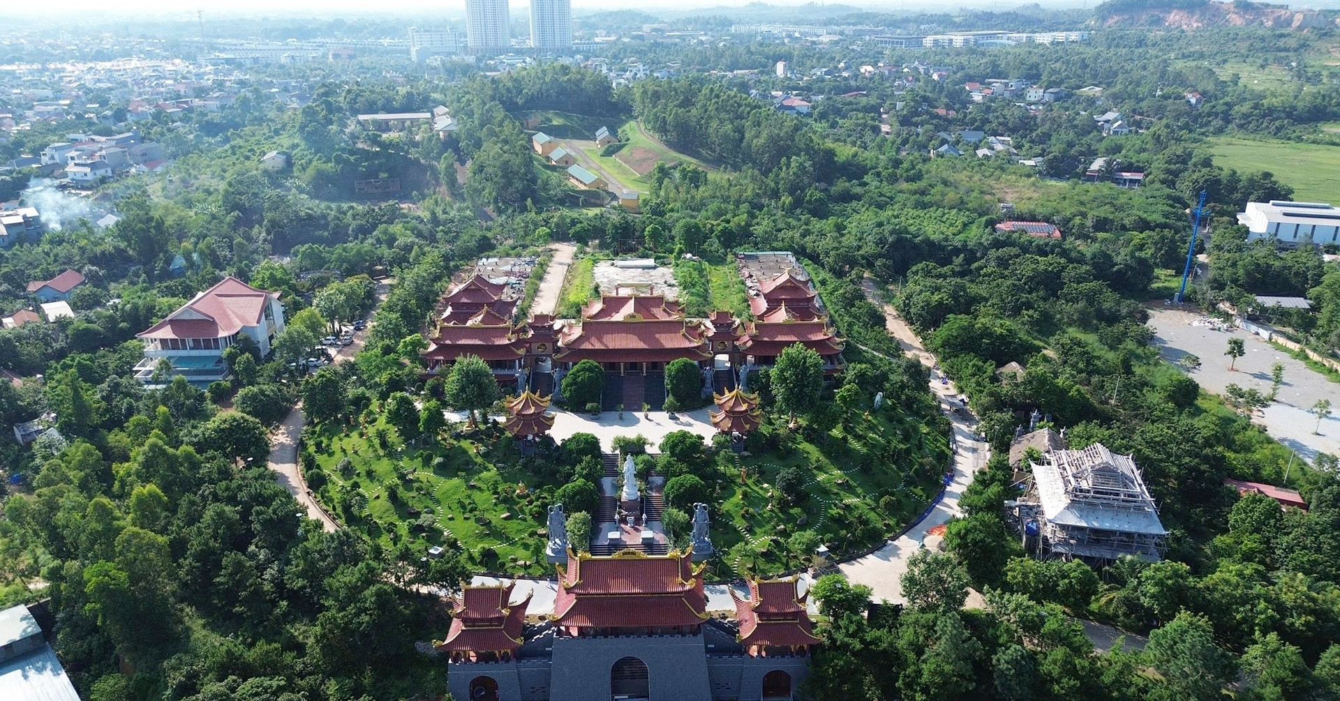 Trụ trì chùa Bầu tiết lộ về người nghi cầm roi đánh dã man cháu nhỏ ở Phú Thọ