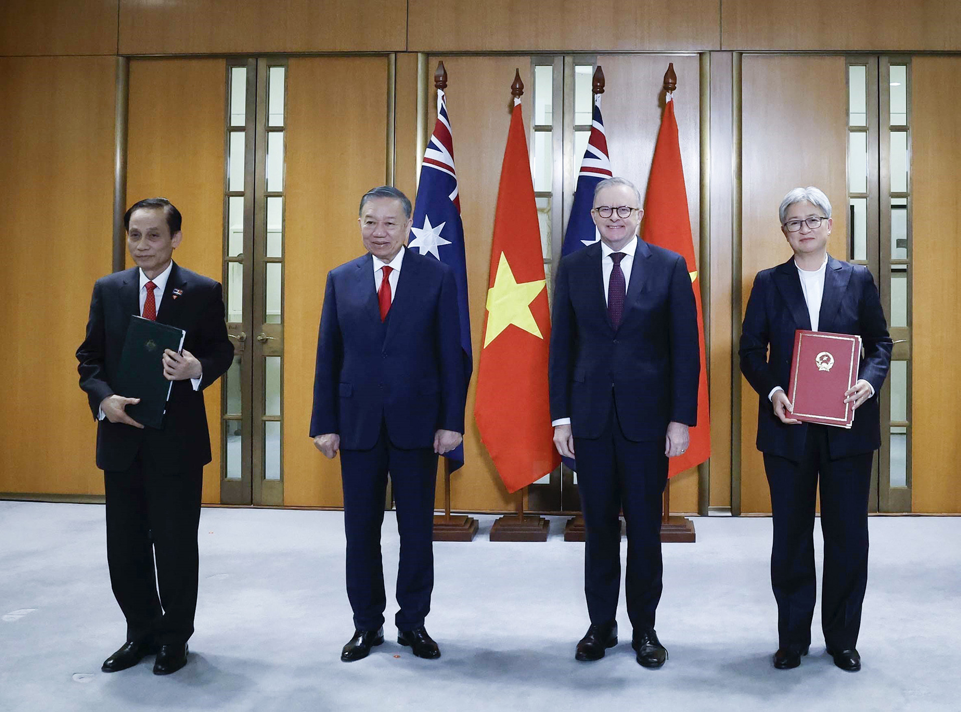 vnapotaltongbithuchutichnuoctolamvathutuongaustraliatraotuyenbochung8946576 1786421449579287127762.jpg