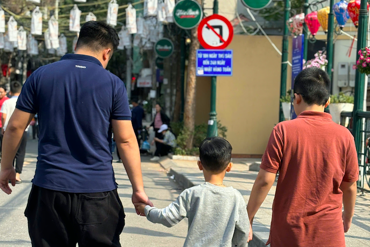 Yêu người đã có con, tôi bắt đầu sợ những ngày lễ và kỳ nghỉ