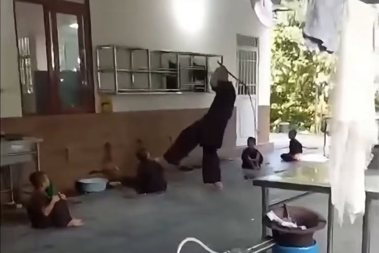 5 chú tiểu sau vụ bị Nguyễn Thế Duy đánh ở chùa Bầu giờ ra sao?