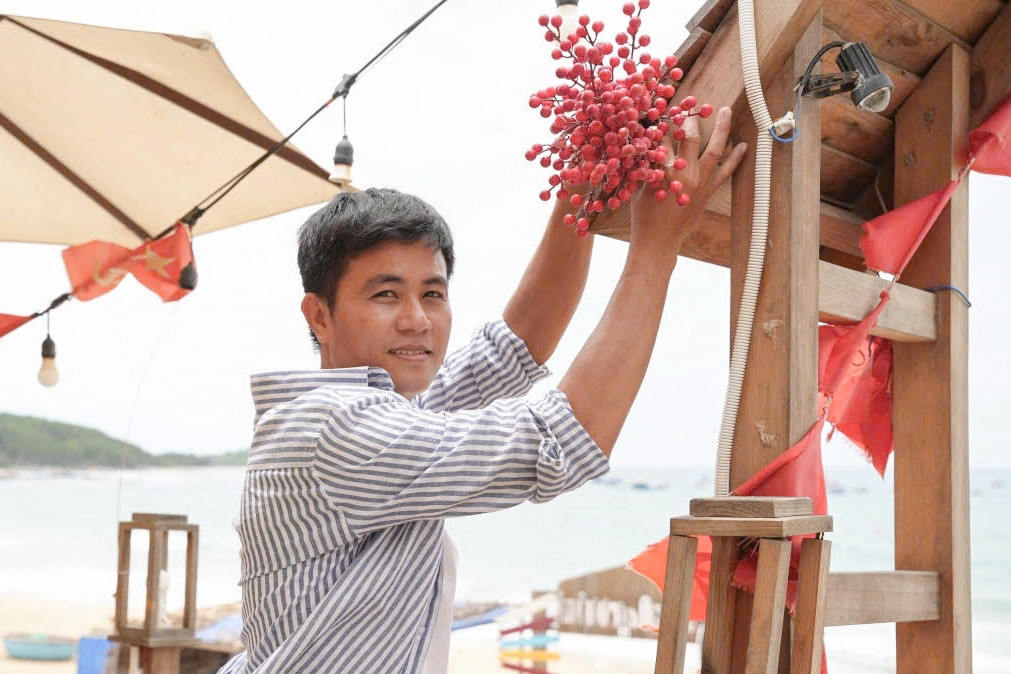 8X bỏ phố về làng chài 'vô danh' ở Quảng Ngãi, đánh thức du lịch quê hương
