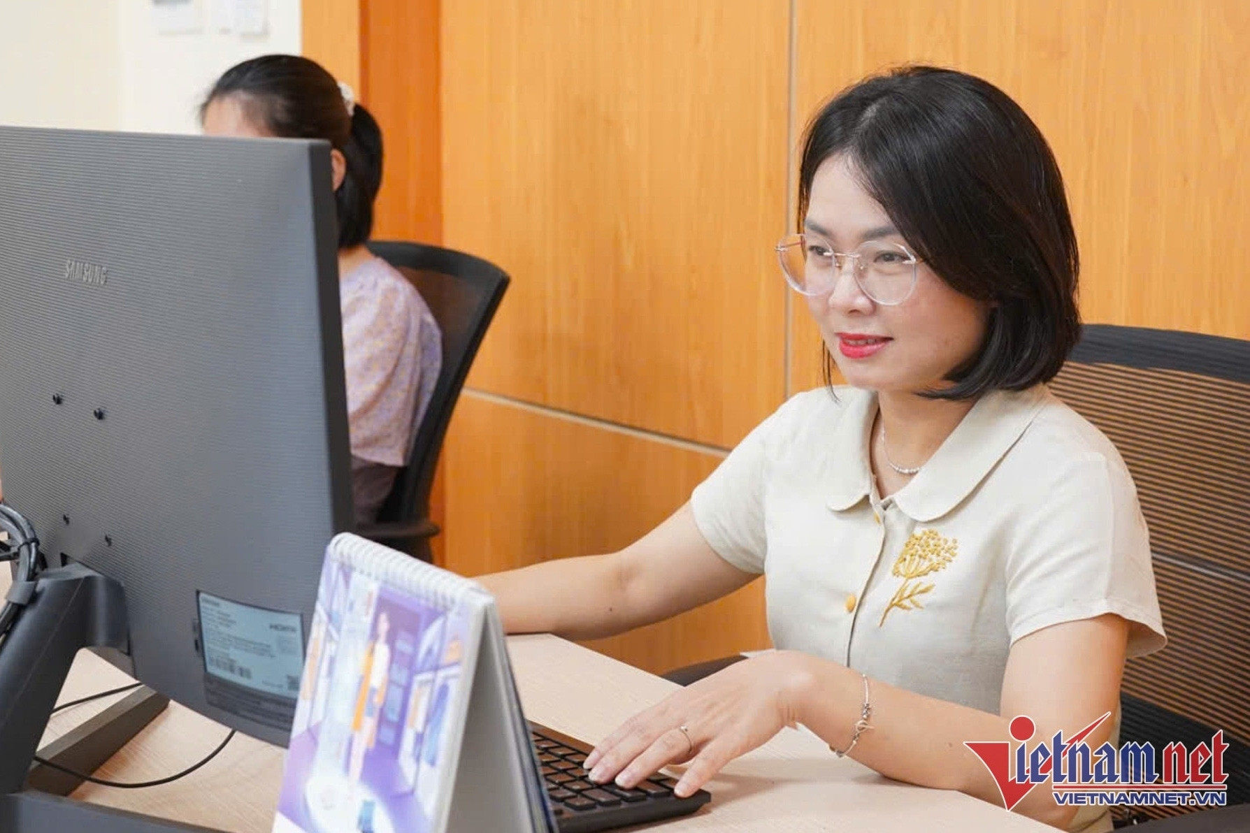 Bộ Nội vụ trả lời về việc xếp ngạch khi công chức chuyển công tác