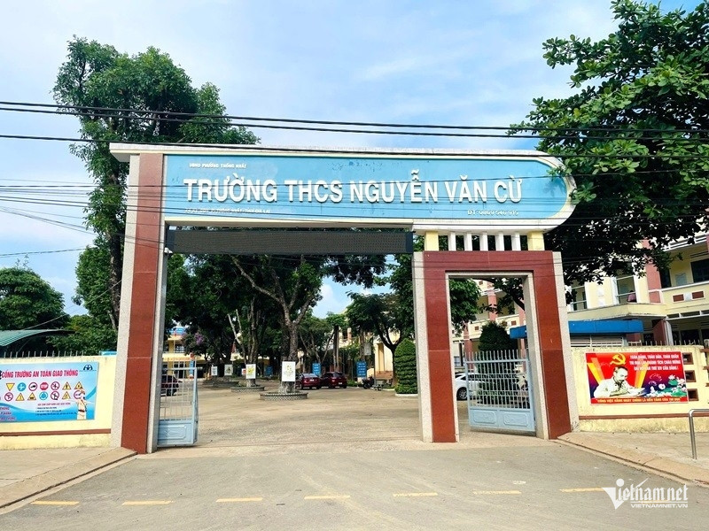 W-w truong thcs nguyen van cu 2634.jpg
