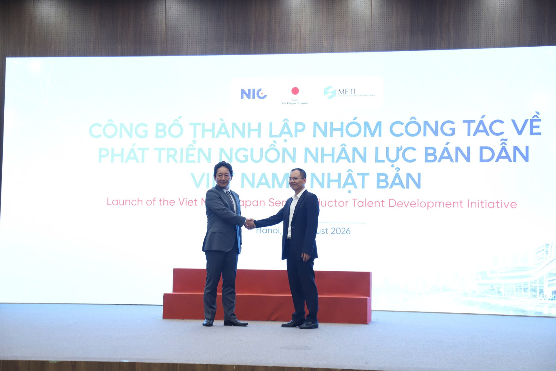 13082026 nhom phat trien ban dan.jpg