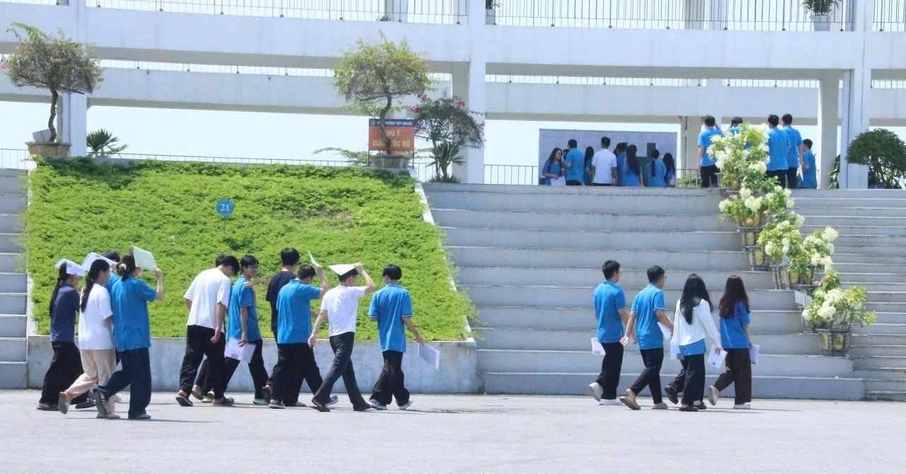 326 thí sinh ở Tuyên Quang bước vào buổi thi lại tốt nghiệp THPT môn Ngữ văn