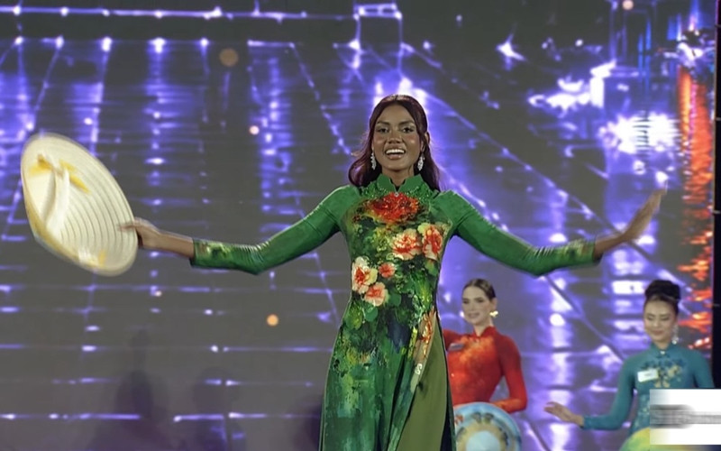 https://static-images.vnncdn.net/vps_images_publish/000001/000003/2026/8/13/ao-dai-04a-10.jpg