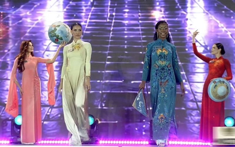 https://static-images.vnncdn.net/vps_images_publish/000001/000003/2026/8/13/ao-dai-07a-13.jpg