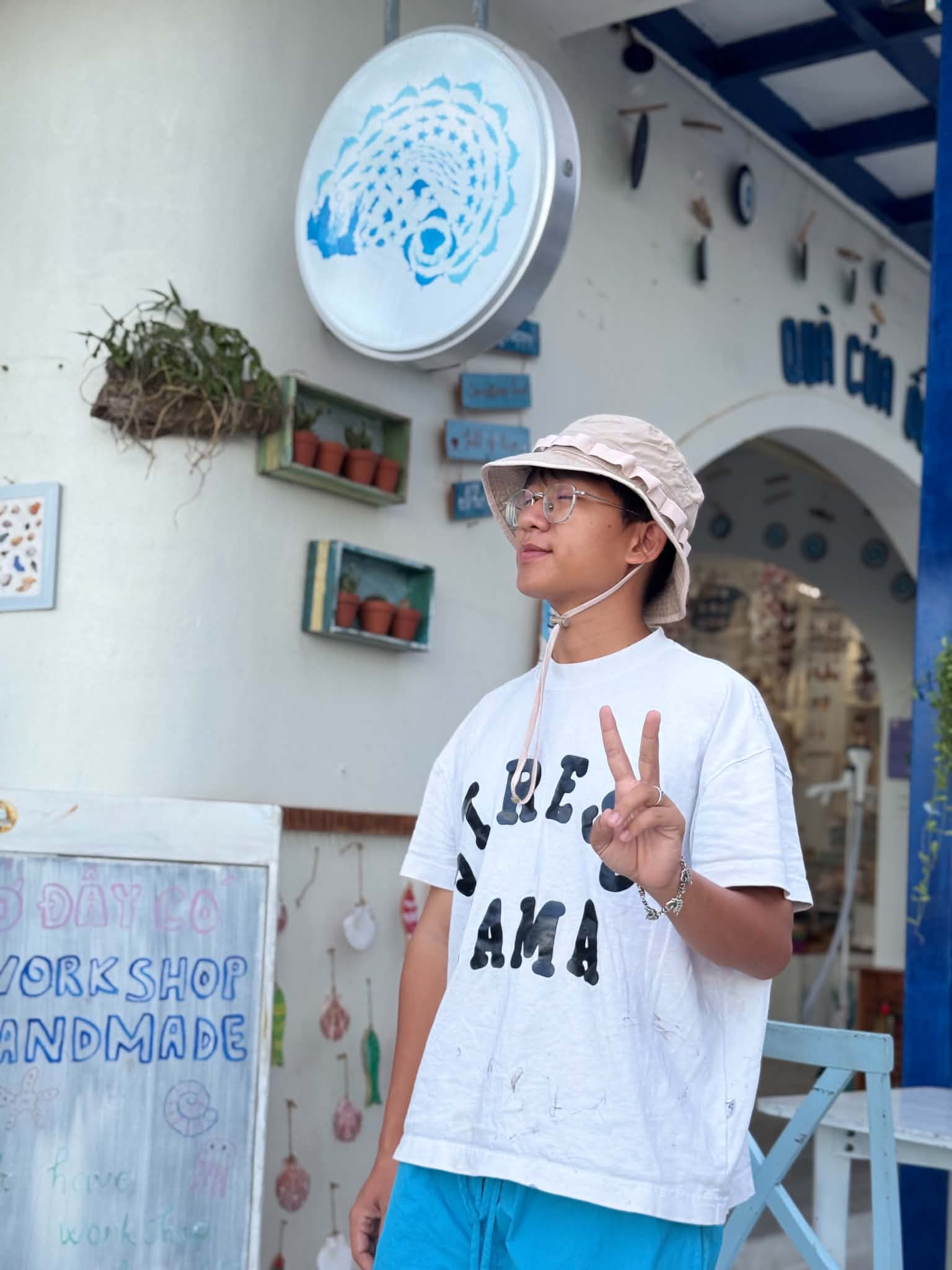 https://static-images.vnncdn.net/vps_images_publish/000001/000003/2026/8/13/du-lich-nhon-hai-2586.jpeg