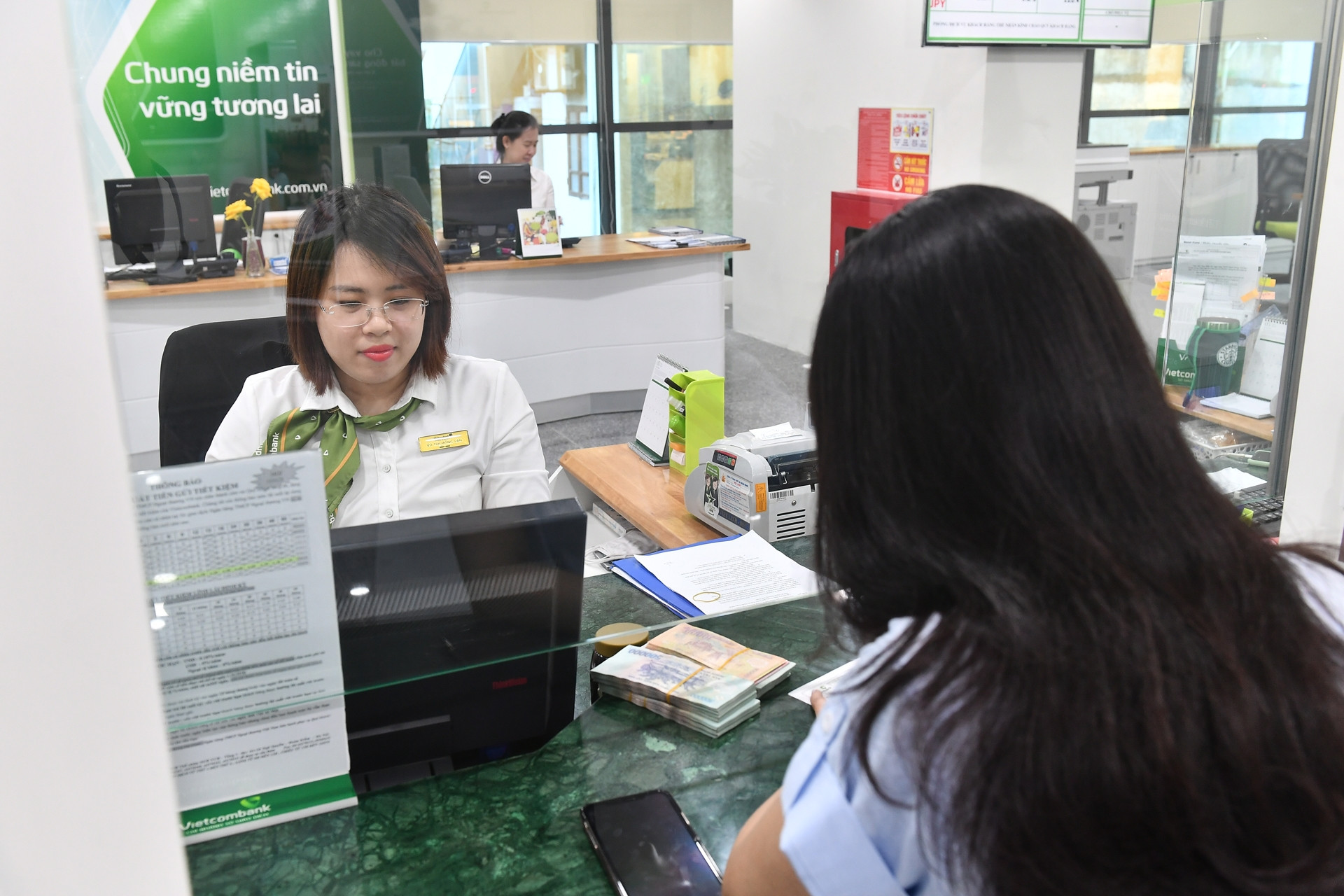 Giảm lãi suất trong một nền kinh tế đang cần rất nhiều vốn