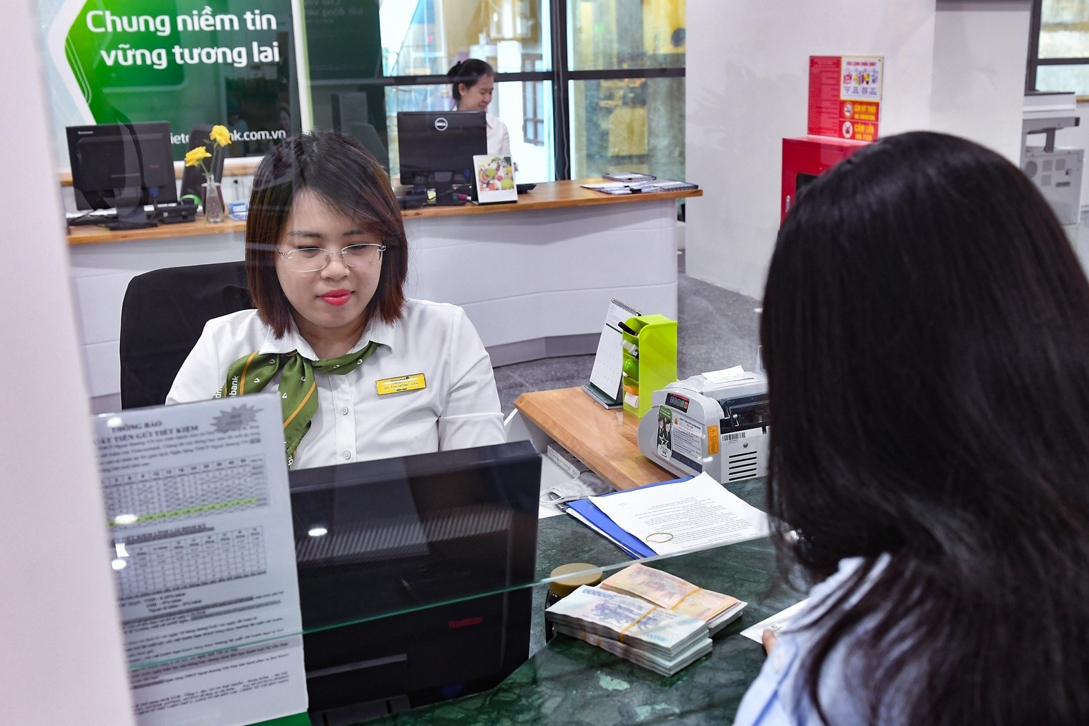 Giảm lãi suất trong một nền kinh tế đang cần rất nhiều vốn