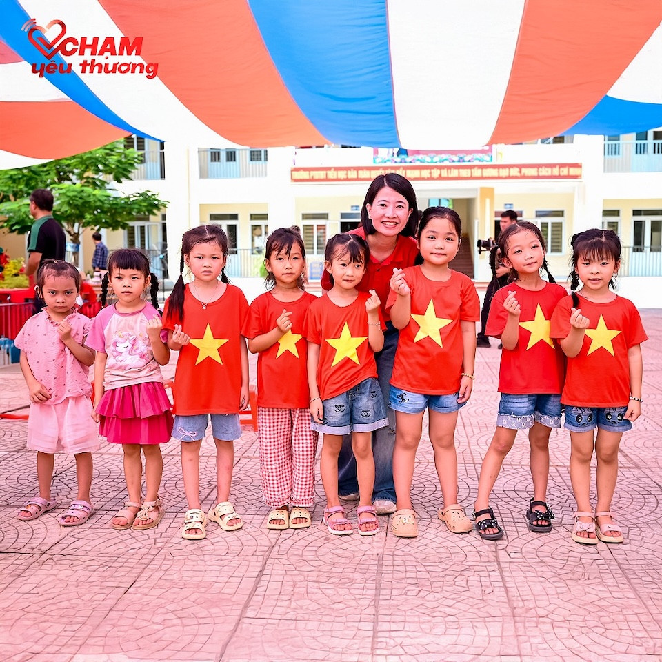 Hanh trinh Tiep su c em đến đến trường 2026 góp phần mang đến một  mùa tựu trường trọn vẹn n iem vui va hy vong  cho học sinh các  vung kho khan 2.jpg