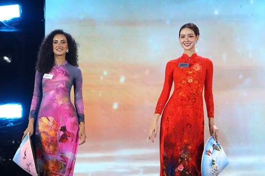 Khai mạc Miss World 2026: 100 thí sinh lộng lẫy, một số người đẹp gặp sự cố