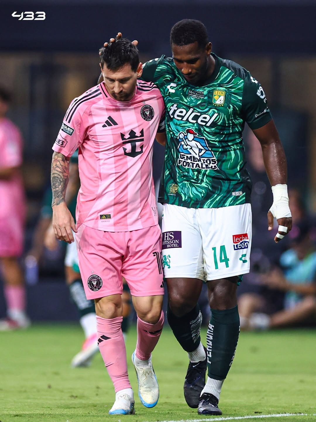 https://static-images.vnncdn.net/vps_images_publish/000001/000003/2026/8/13/messi-inter-miami-4-389.jpeg