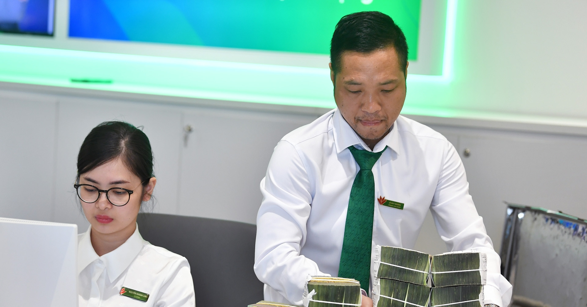 Ngân hàng khát vốn, nhưng có nhà băng hút tiền cực mạnh, dư tới 240.000 tỷ đồng