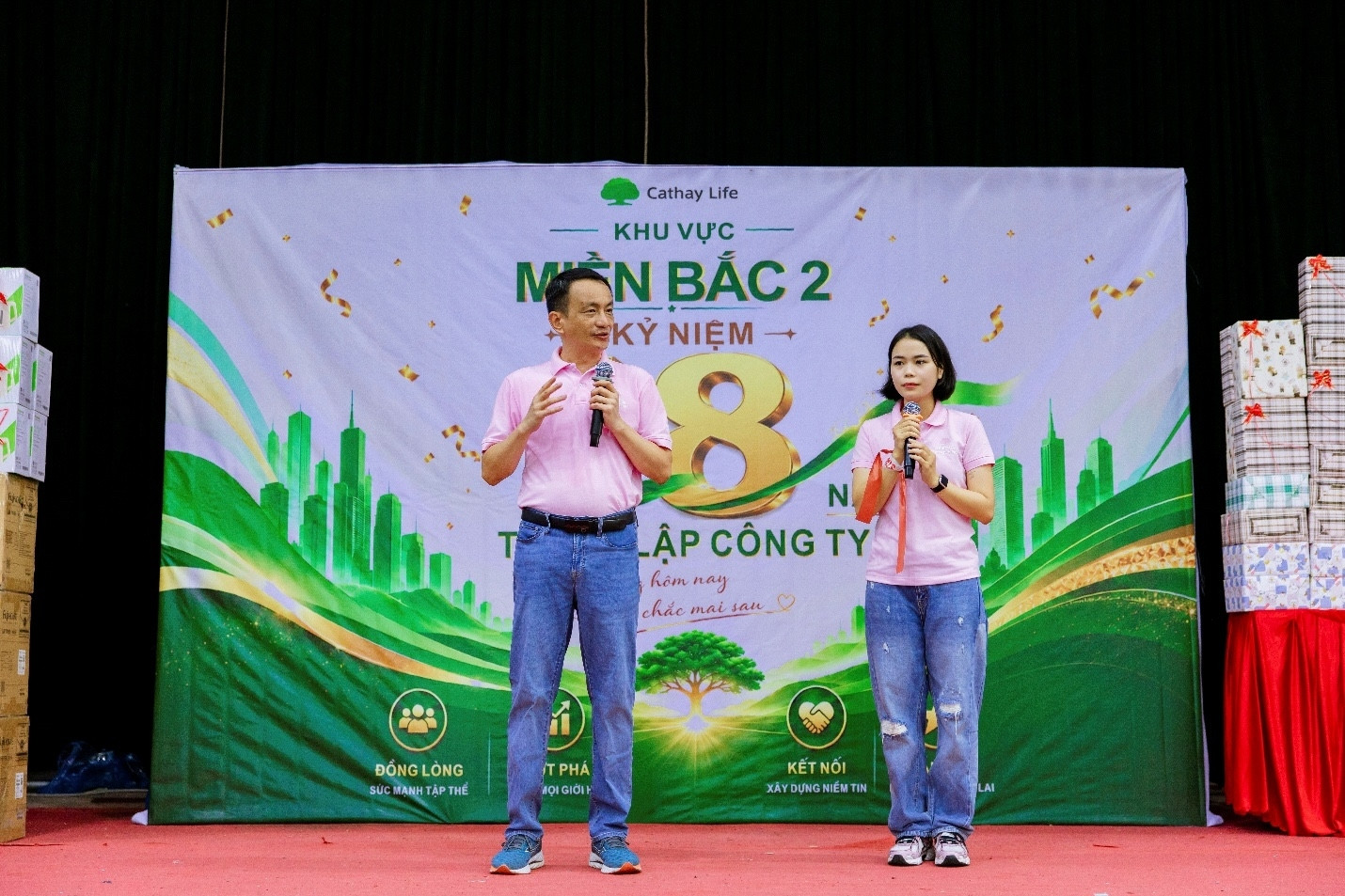 Ngày hội Gia đình Cathay Life kỷ niệm 18 năm thành lập
