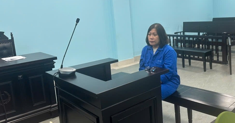 Nhân viên ngân hàng phát hiện ô tô bị thu hồi đỗ tại nhà hàng, lộ mặt kẻ lừa đảo