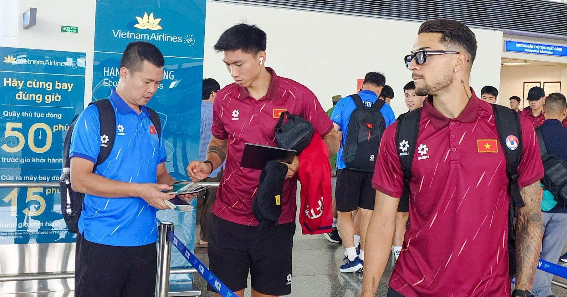Tuyển Việt Nam lên đường sang Malaysia, quyết thắng sân khách