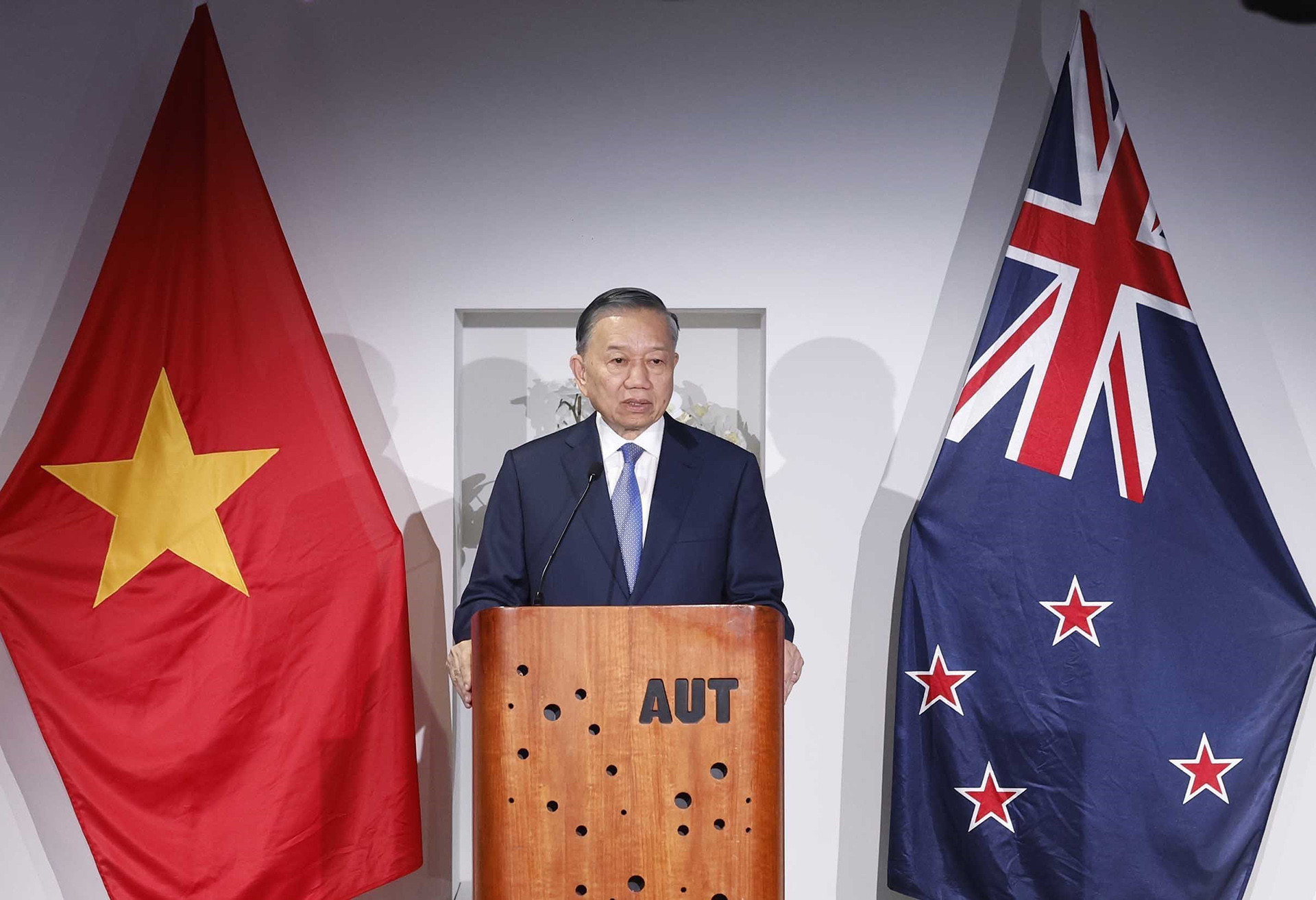 vnapotaltongbithuchutichnuocdudiendangiaoducdaihocvagiaoducnghenghiepvietnam newzealand8952192 17865966243681173395884.jpg