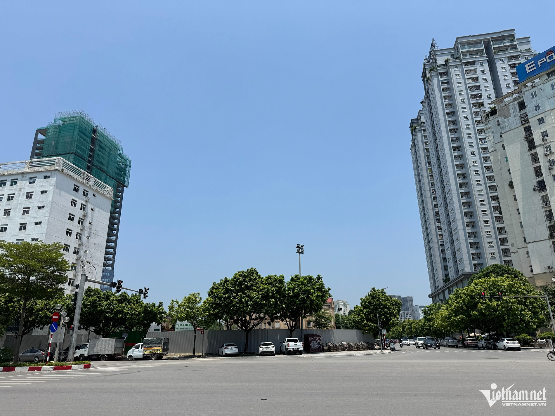 W-nhin tu xe 2717.jpg