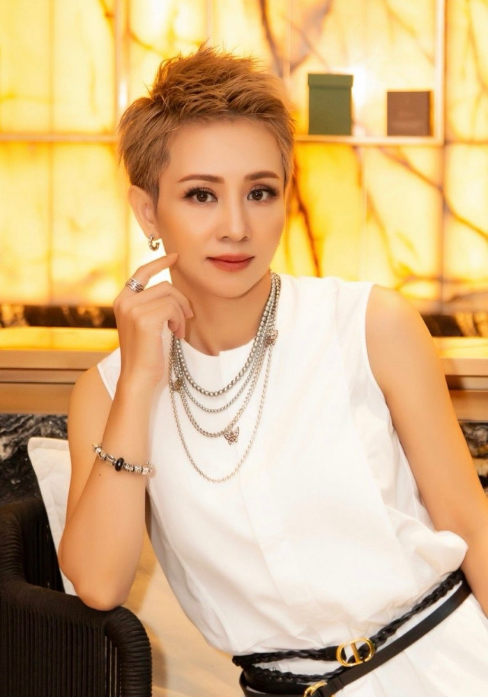 https://static-images.vnncdn.net/vps_images_publish/000001/000003/2026/8/14/batch-thuy-hien-61501-lar-2222.jpg