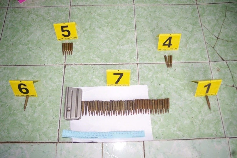 Đột kích căn nhà ở An Giang, công an thu giữ ma túy và 45 viên đạn