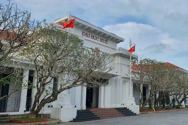 Nhiều thí sinh từ 'trượt' thành đỗ sau khi ĐH Huế rà soát chứng chỉ ngoại ngữ