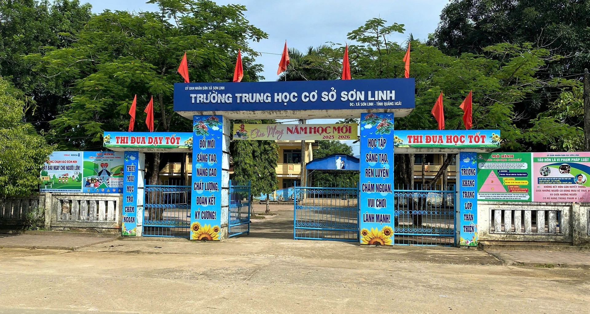 Quảng Ngãi giảm 409 cơ sở giáo dục, sắp xếp lại 725 hiệu trưởng, hiệu phó
