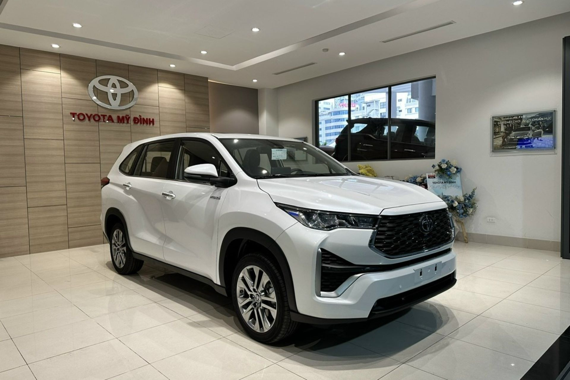 toyota innova cross MD.jpg