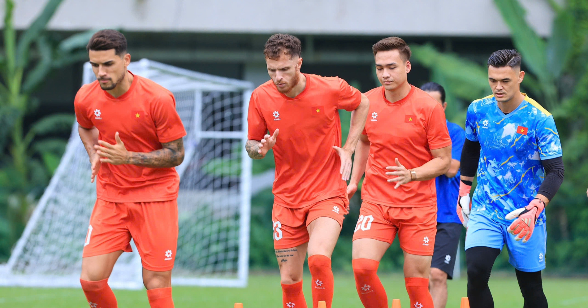Lịch thi đấu bóng đá hôm nay 16/8: Việt Nam đá bán kết ASEAN Cup