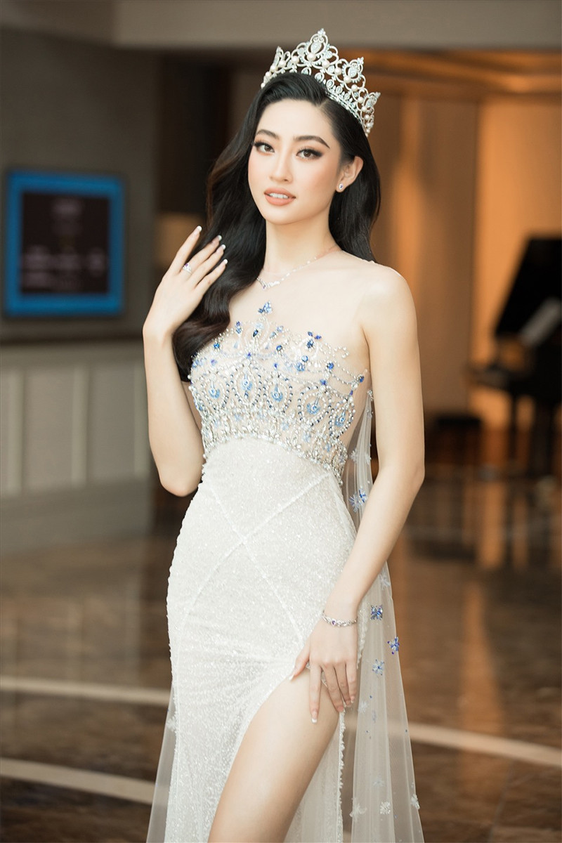 https://static-images.vnncdn.net/vps_images_publish/000001/000003/2026/8/15/luong-thuy-linh-03-1731.jpg