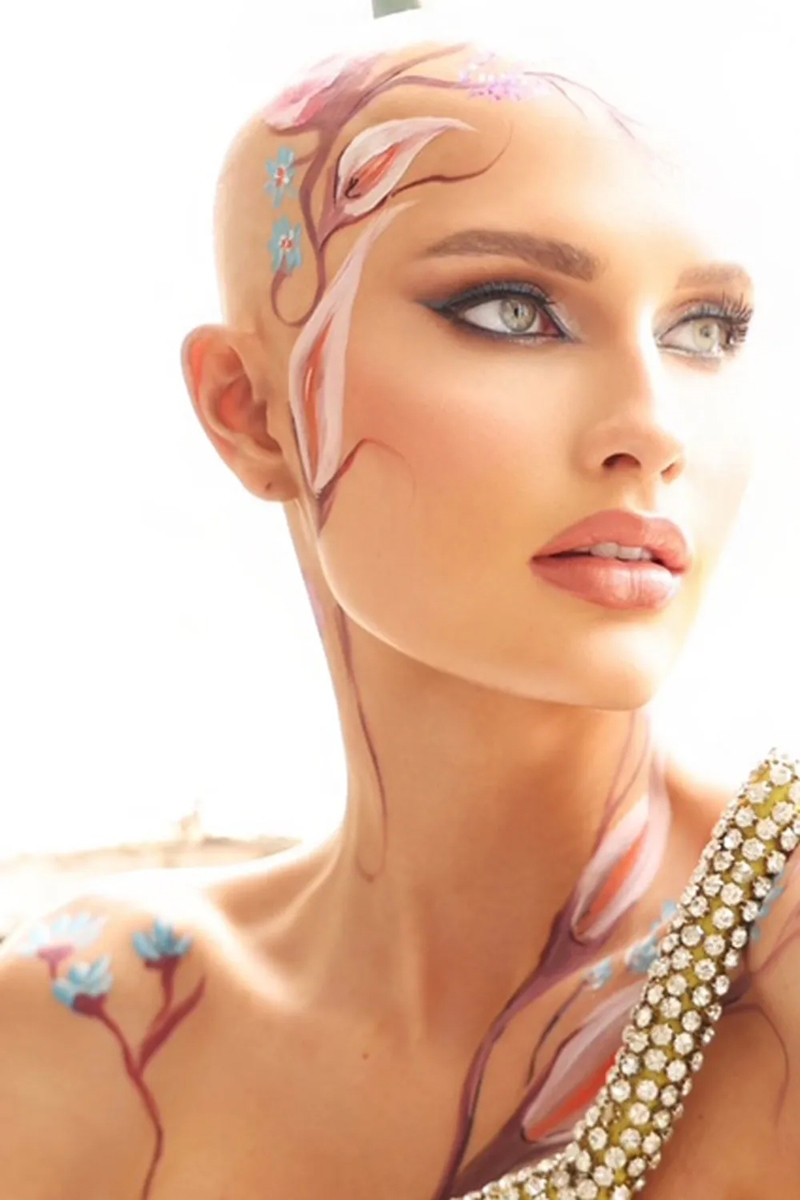 https://static-images.vnncdn.net/vps_images_publish/000001/000003/2026/8/15/mary-sickler-04-30.jpg