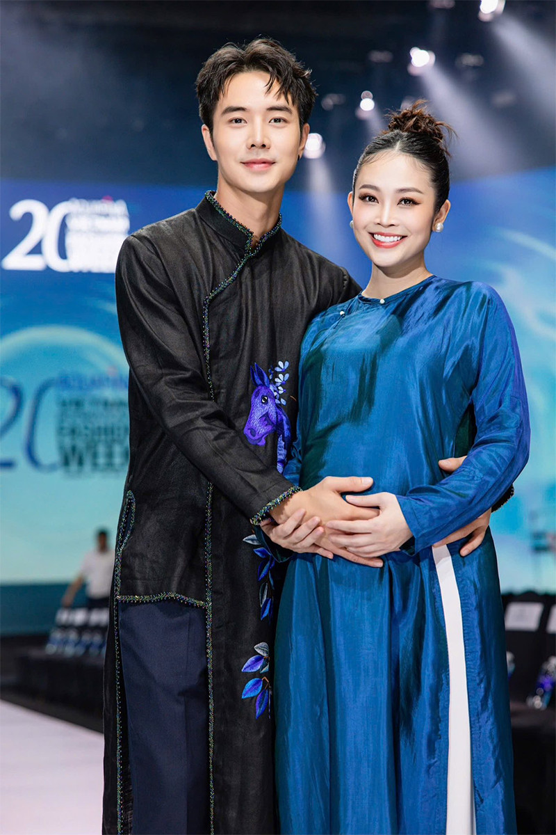 https://static-images.vnncdn.net/vps_images_publish/000001/000003/2026/8/15/mc-thuy-linh-05-1737.jpg