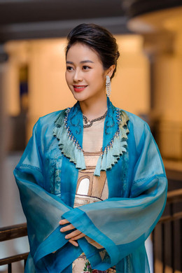 https://static-images.vnncdn.net/vps_images_publish/000001/000003/2026/8/15/phi-thuy-linh-01-1740.jpg