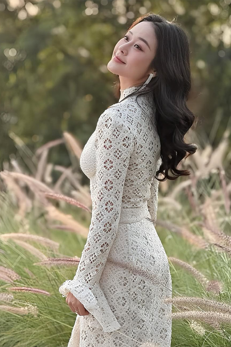 https://static-images.vnncdn.net/vps_images_publish/000001/000003/2026/8/15/phi-thuy-linh-02-1738.jpg