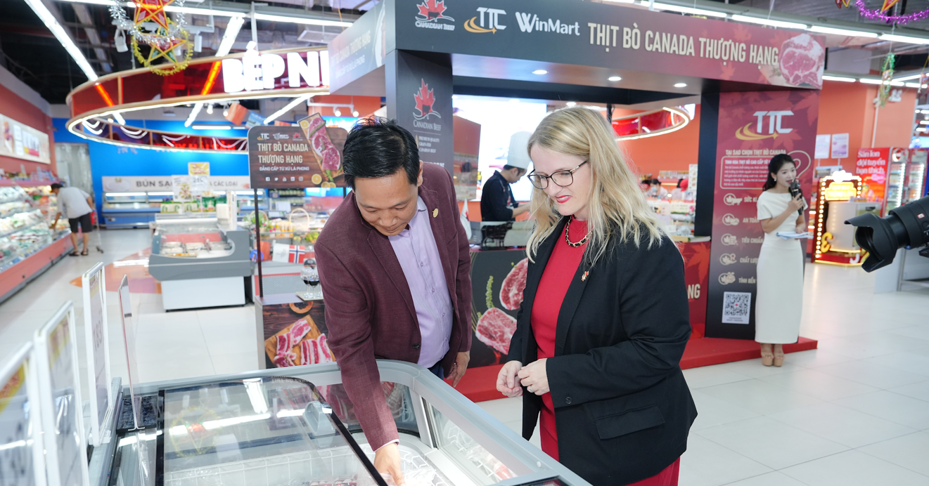 Ra mắt Thịt bò Canada thượng hạng tại siêu thị WinMart
