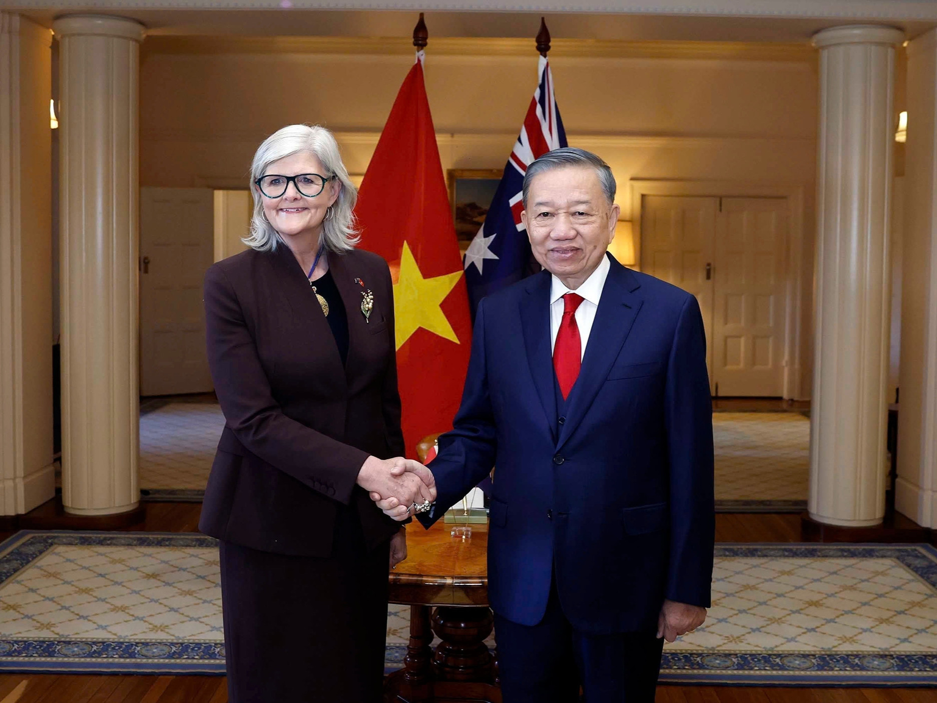 https://static-images.vnncdn.net/vps_images_publish/000001/000003/2026/8/15/viet-nam-va-australia-new-zealand-dong-hanh-dong-hop-tac-dong-kien-tao-913.jpg