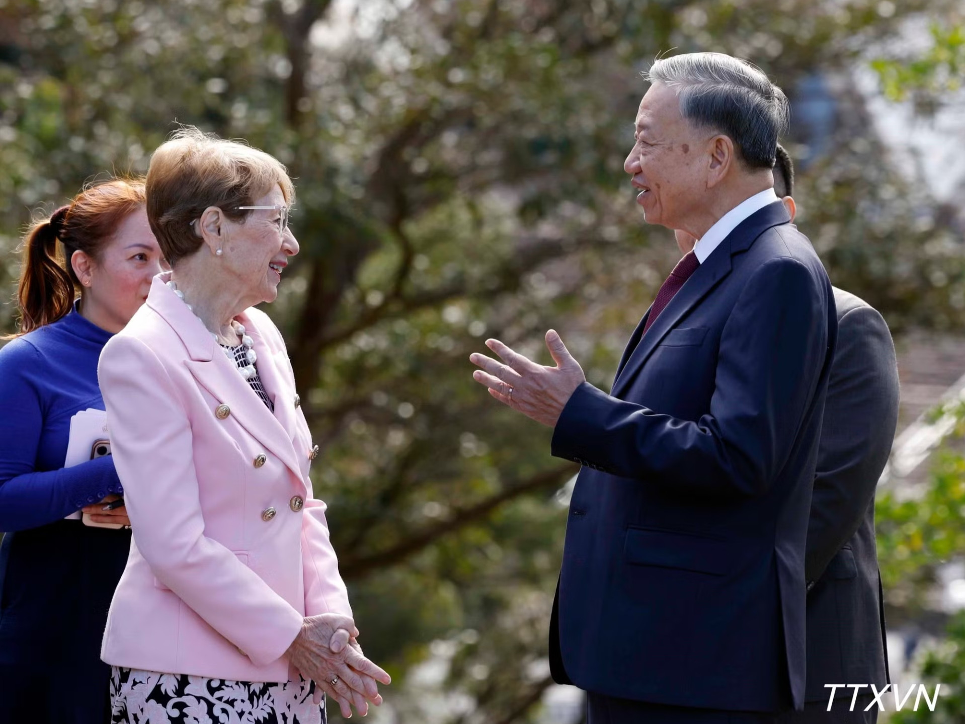 https://static-images.vnncdn.net/vps_images_publish/000001/000003/2026/8/15/viet-nam-va-australia-new-zealand-dong-hanh-dong-hop-tac-dong-kien-tao-916.jpg