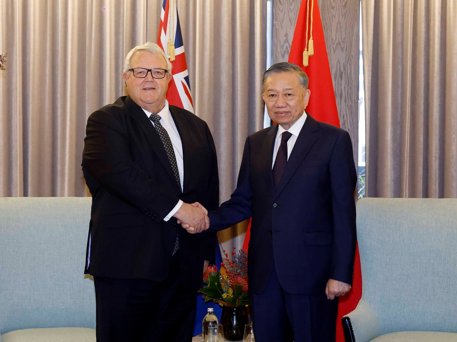 https://static-images.vnncdn.net/vps_images_publish/000001/000003/2026/8/15/viet-nam-va-australia-new-zealand-dong-hanh-dong-hop-tac-dong-kien-tao-919.jpg