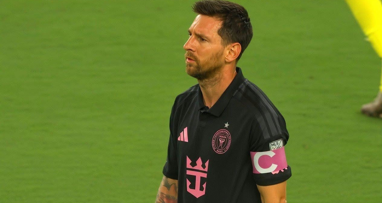 Messi lập kỷ lục buồn penalty, Inter Miami thất bại nặng nề