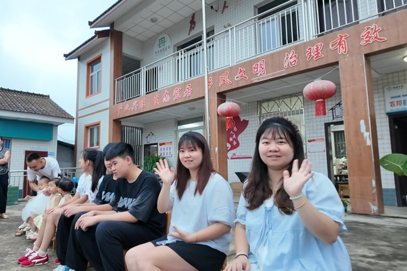 Ngôi làng kỳ lạ, chưa đầy 2.000 dân mà có 33 cặp sinh đôi