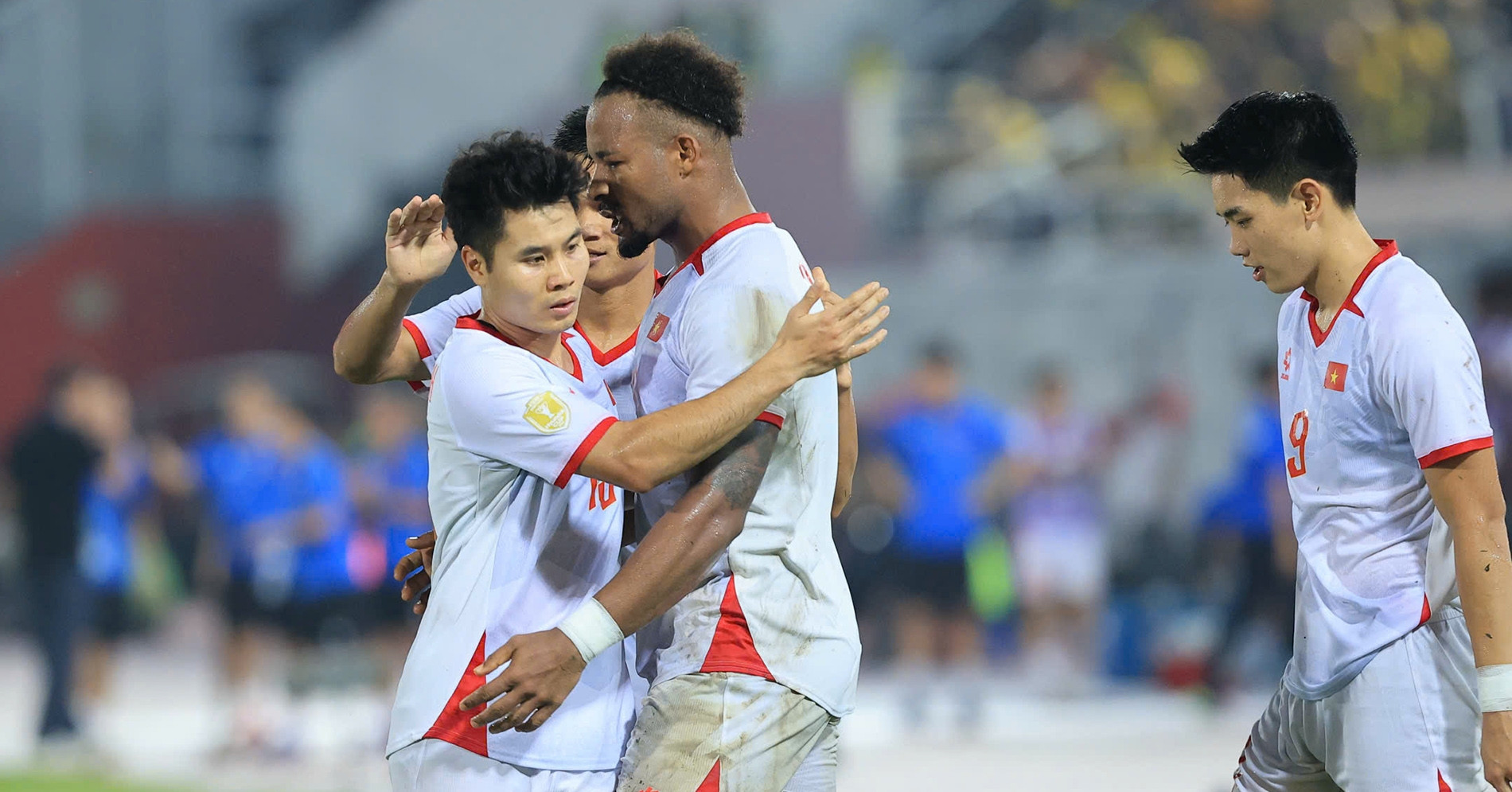 Video bóng đá Malaysia vs Việt Nam: ĐKVĐ đặt 1 chân vào chung kết