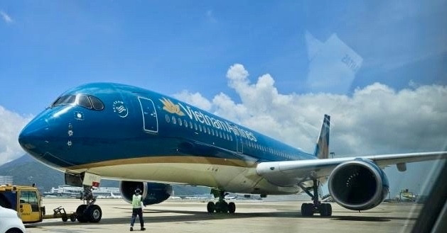 Vừa cất cánh, máy bay Vietnam Airlines chở 287 người phát cảnh báo bất thường