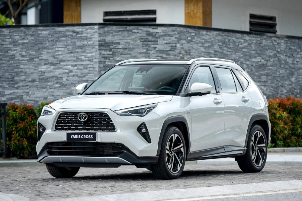 yaris cross hev.jpg