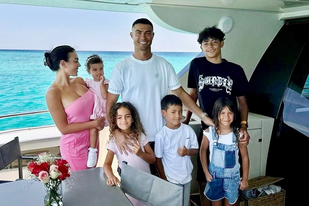 Ronaldo tiết lộ sẽ giải nghệ vào cuối mùa giải 2026/27