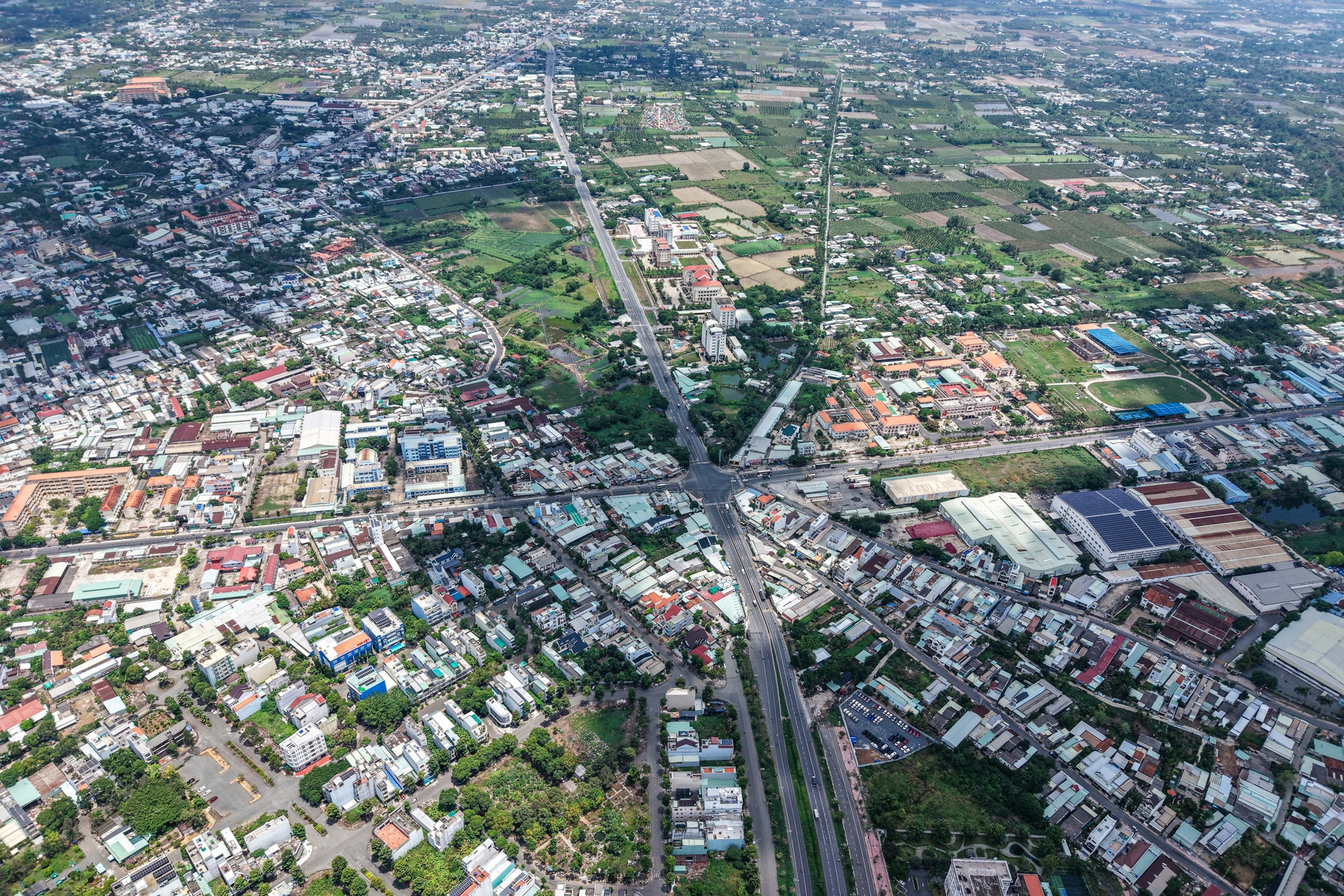 Anh cả kê khai 2 sào đất của bố mẹ, 20 năm sau em trai đòi chị dâu chia tiền
