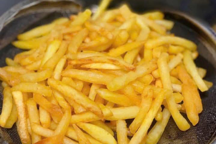 Chuyên gia cảnh báo béo phì ở trẻ không chỉ do ăn nhiều