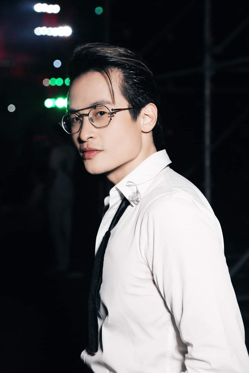 https://static-images.vnncdn.net/vps_images_publish/000001/000003/2026/8/17/ha-anh-tuan-04-2583.jpg