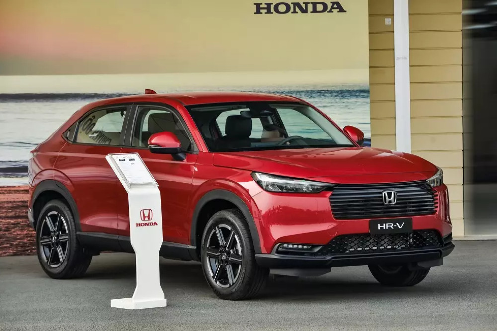 https://static-images.vnncdn.net/vps_images_publish/000001/000003/2026/8/17/honda-hr-v-6d0f-720.jpg