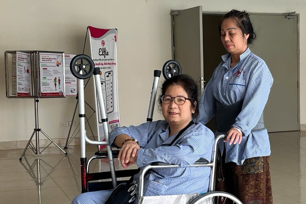 Người phụ nữ hai lần vượt biến cố, phải cắt cụt chân